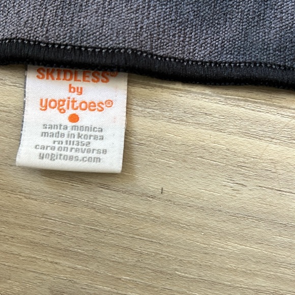 COPY - YogiToes Yoga Towel Mat /Lululemon - Picture 3 of 3